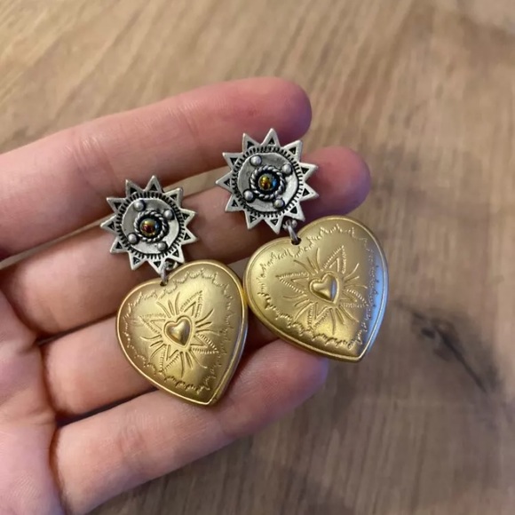 Sun Star Heart Drop Etched Earrings - Picture 3 of 8